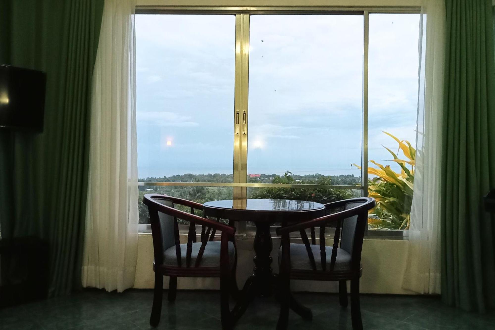 Garin Farm Pilgrimage Resort Powered By Cocotel San Joaquin Room photo